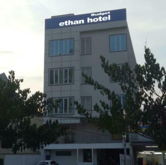 Ethan Hotel Kelapa Gading Jakarta Exterior foto